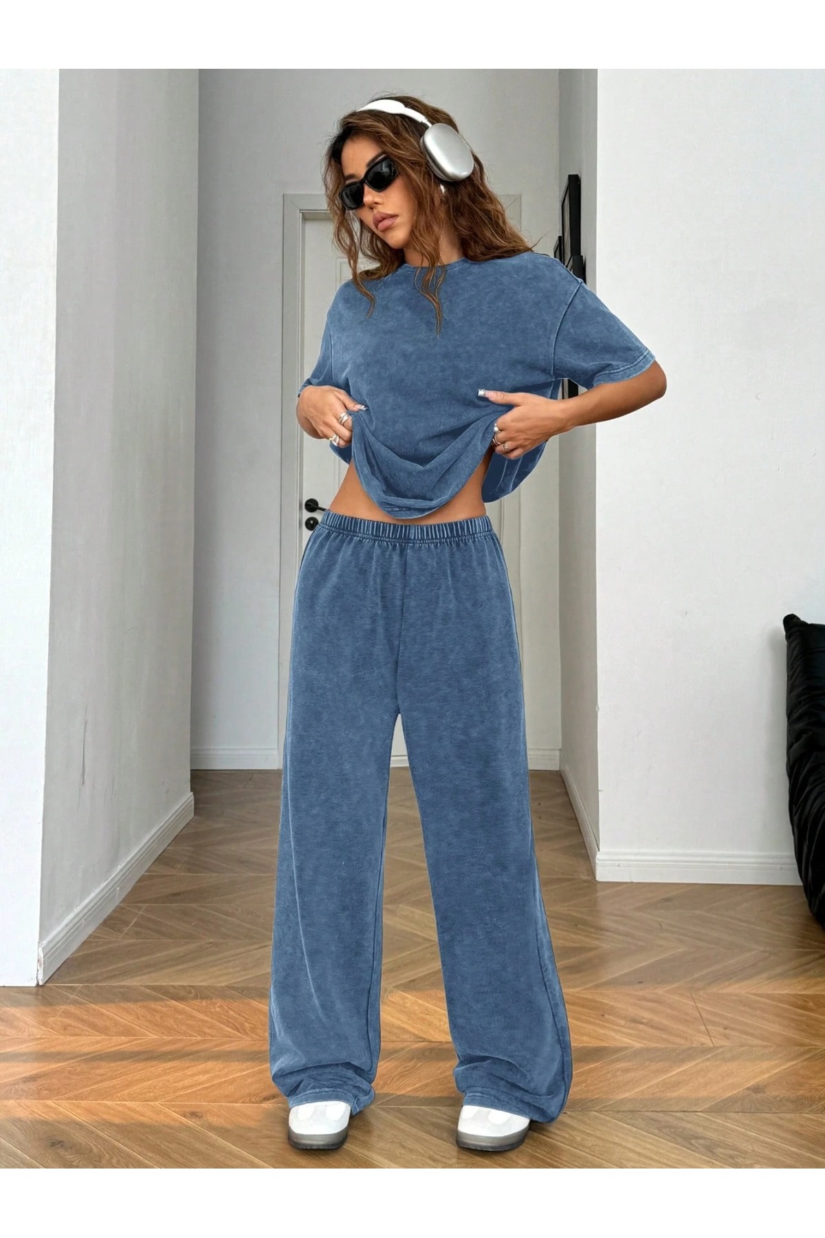 Kadın Oversize Tişört ve Bol Paça Pantolon Takım Şık Stil - الصورة 6