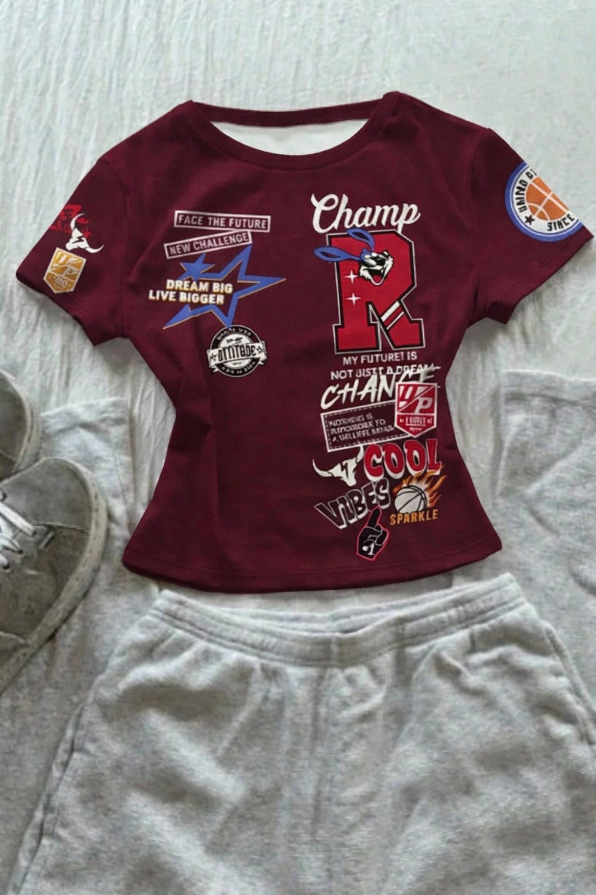 -Kadın Crop T-Shirt Modern Kesim Esnek Kumaş Şık ve Rahat