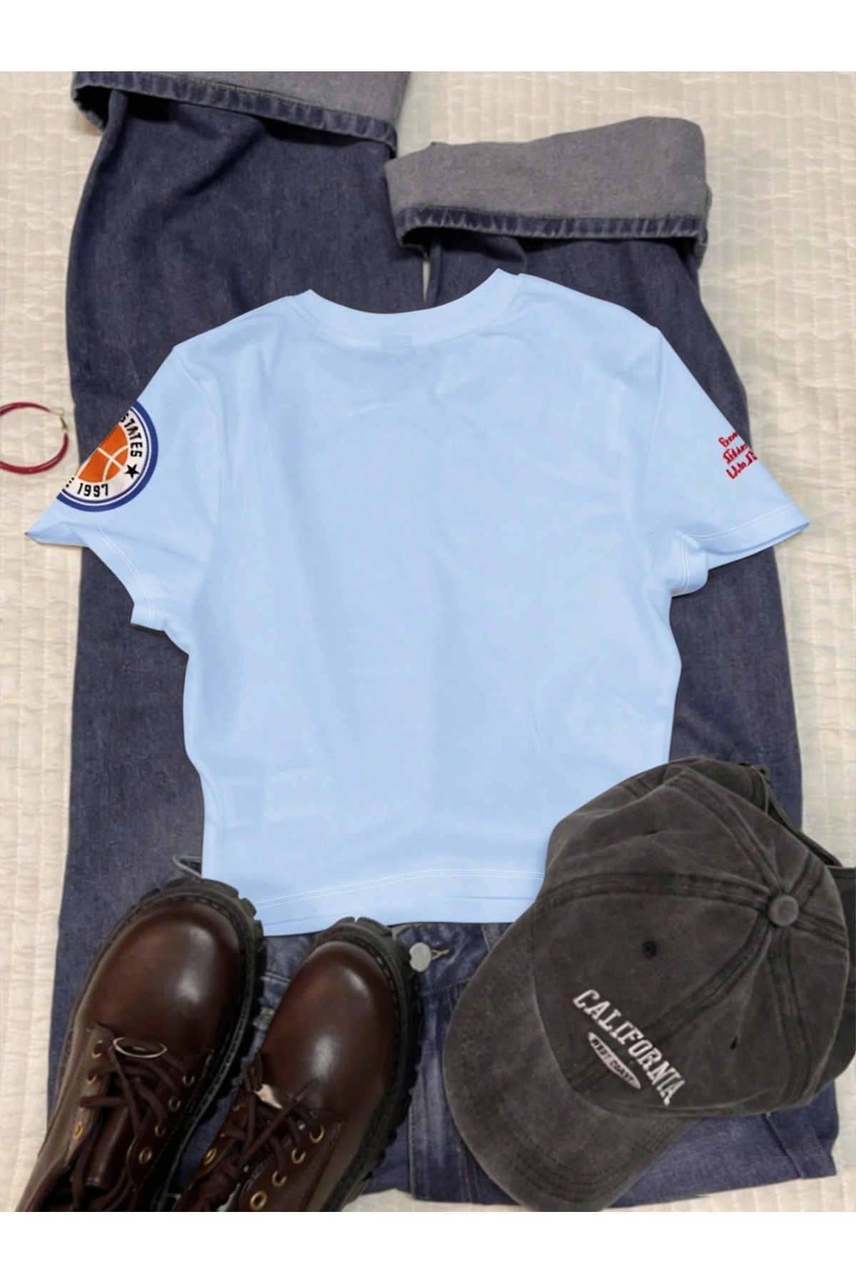 -Kadın Crop T-Shirt Modern Kesim Esnek Kumaş Şık ve Rahat - الصورة 3
