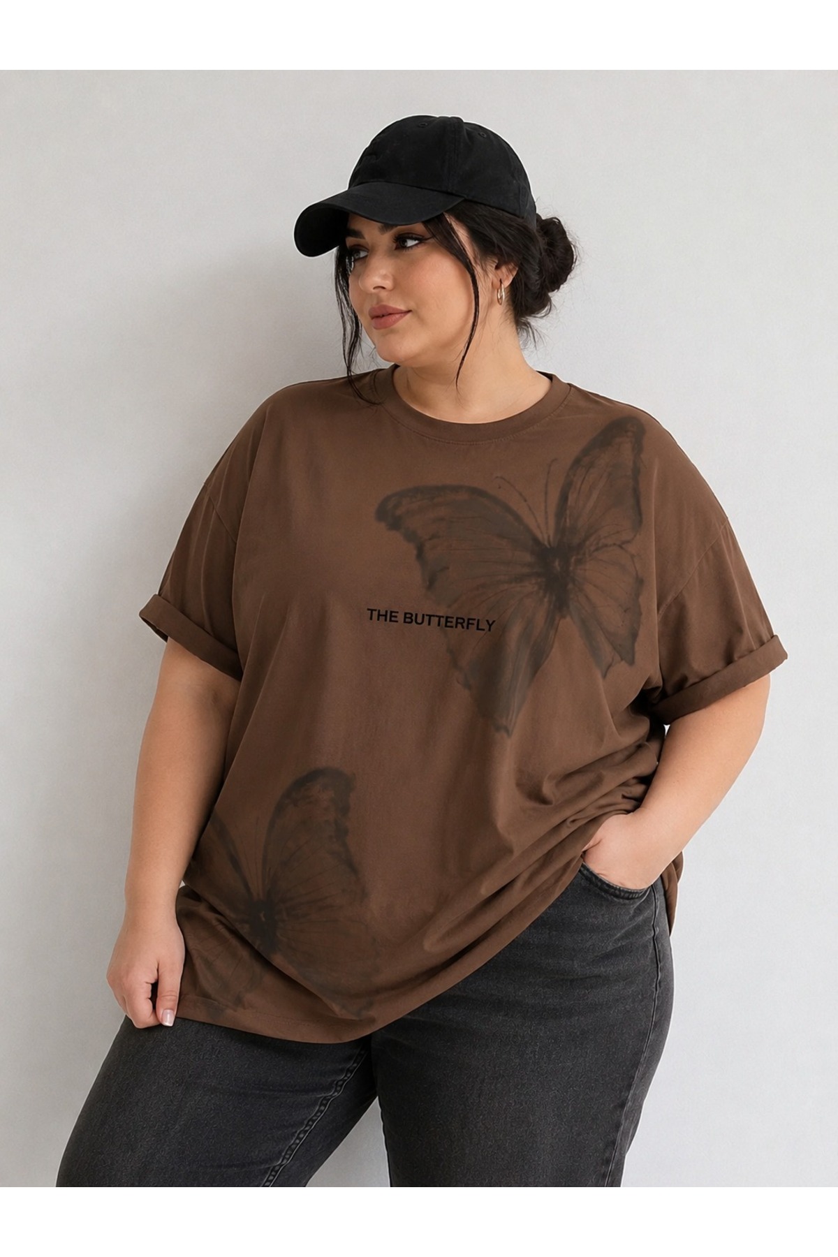 Kadın Oversize Kelebek Baskılı Tişört Bisiklet Yaka Basic Salaş Günlük Pamuklu Tişört – Haki, Kahverengi, Bej, Beyaz