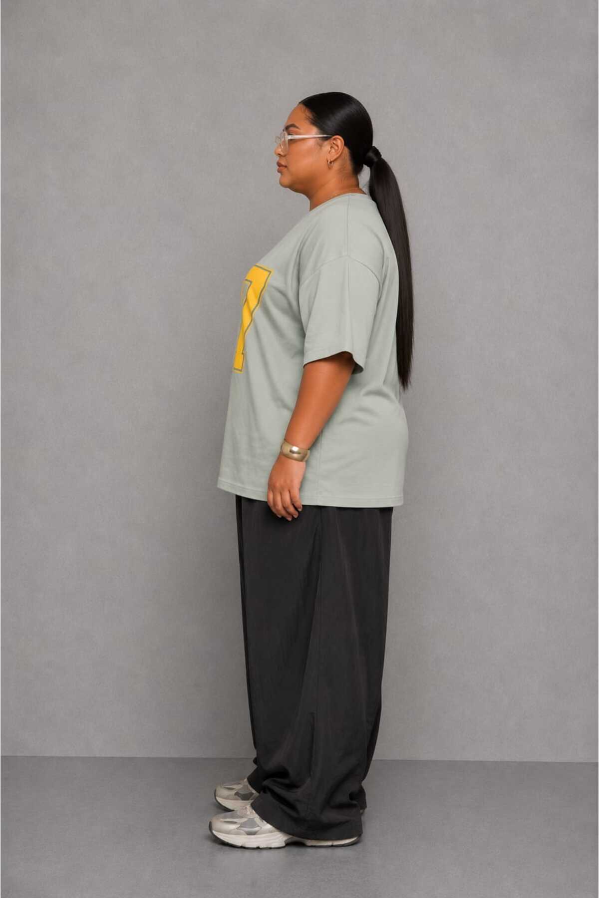 Büyük Beden Kadın Oversize 97 Baskılı Basic Tişört Bisiklet Yaka Kısa Kollu Rahat Günlük Salaş Tişört L XL 2XL 3XL 4XL 5XL 6XL 7XL 8XL 9XL - الصورة 3
