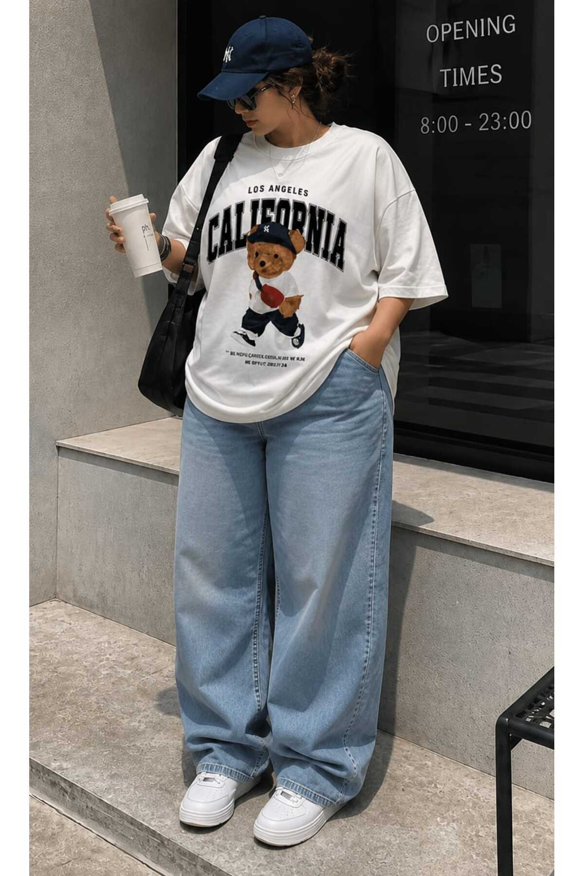 Kadın Oversize California Ayıcık Baskılı Basic Tişört Bisiklet Yaka Kısa Kollu Rahat Günlük Tişört Beyaz