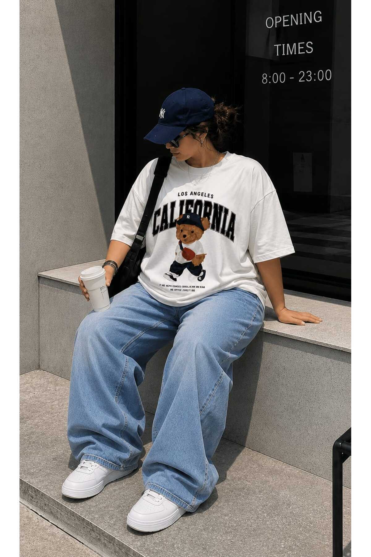 Kadın Oversize California Ayıcık Baskılı Basic Tişört Bisiklet Yaka Kısa Kollu Rahat Günlük Tişört Beyaz - الصورة 2
